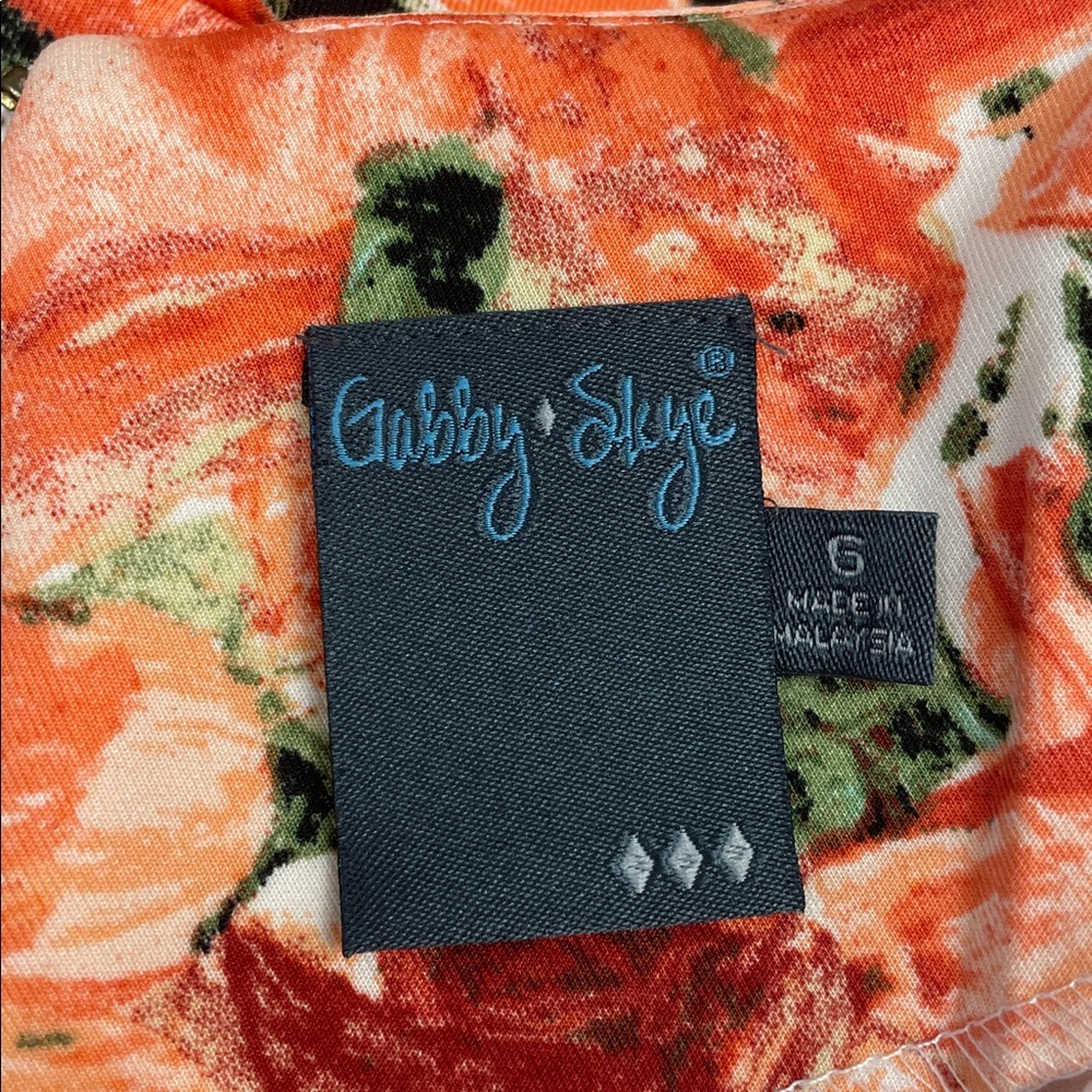 Like new Gabby Sky Sleeveless A Line Salmon Colored Floral Dress Like New Size 6 - Picture 5 of 5